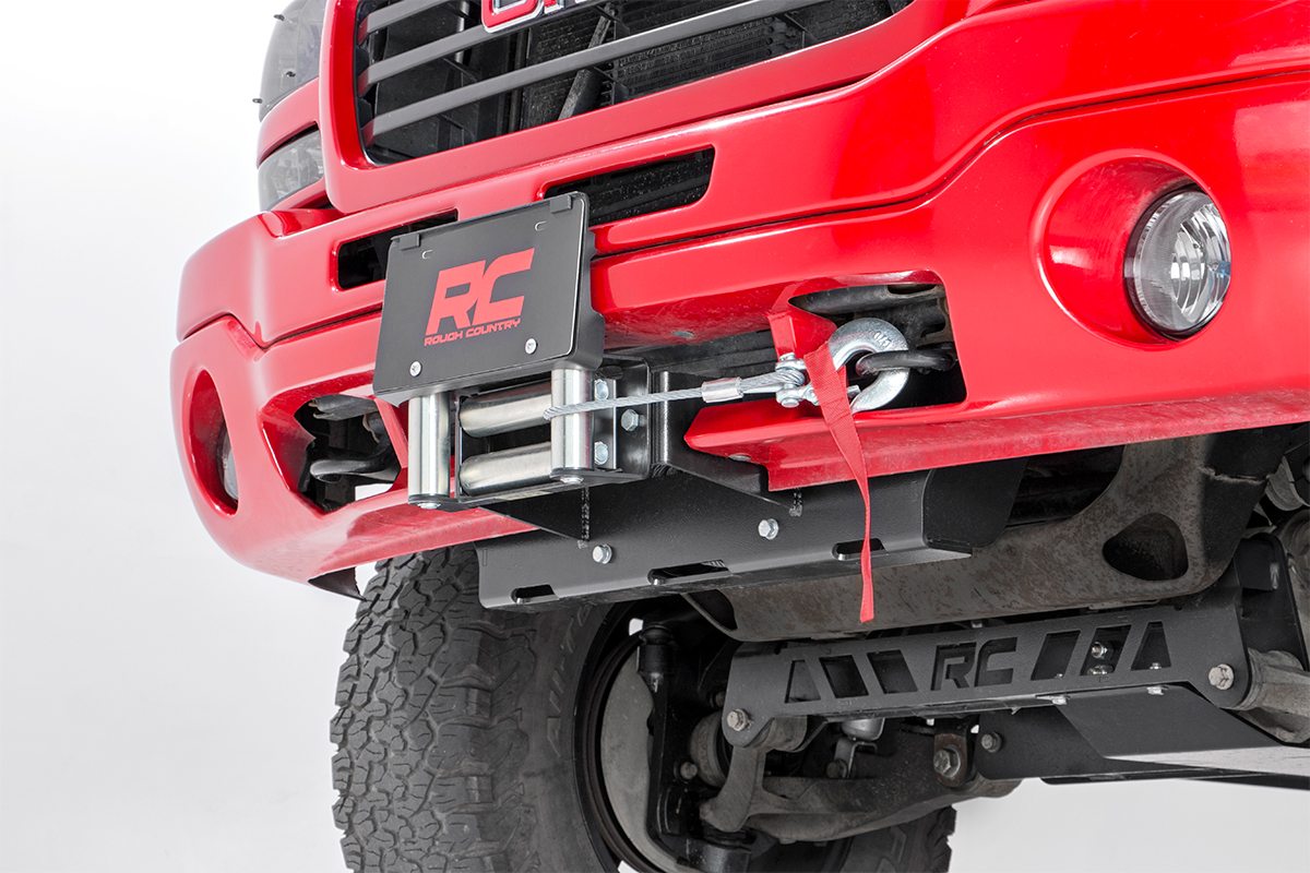 https://ewr1.vultrobjects.com/sema-data-images/DHTP/gm-hidden-winch-plate_11002-redsilverado2.jpg