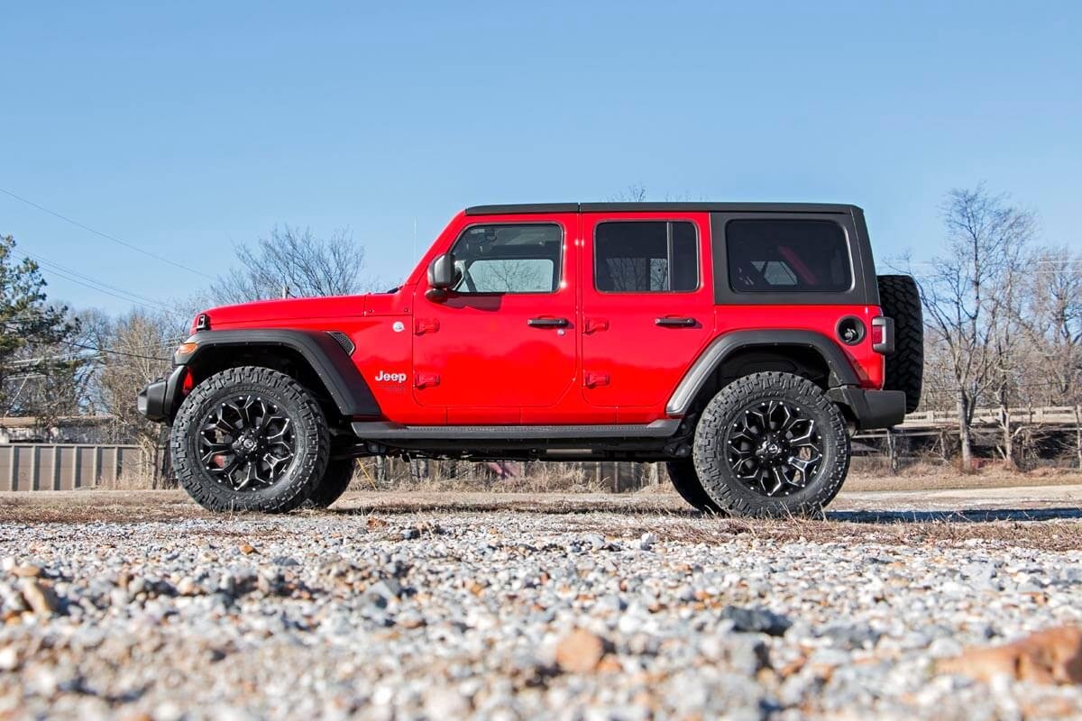 https://ewr1.vultrobjects.com/sema-data-images/DHTP/jeep-lift-kit_67731-base_3.jpg