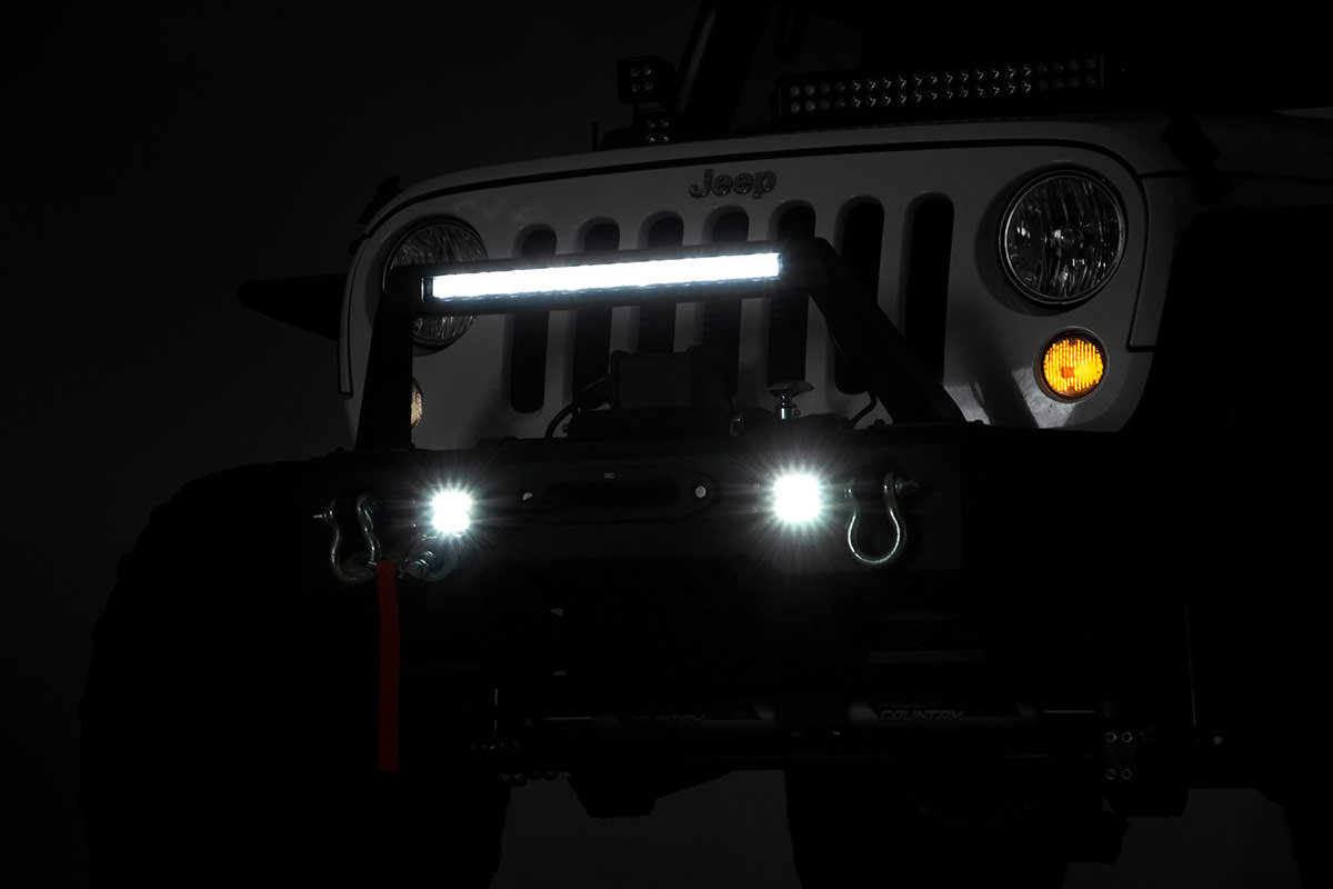 https://ewr1.vultrobjects.com/sema-data-images/DHTP/jeep-front-stubby-black-led-winch-bumper_11826.jpg