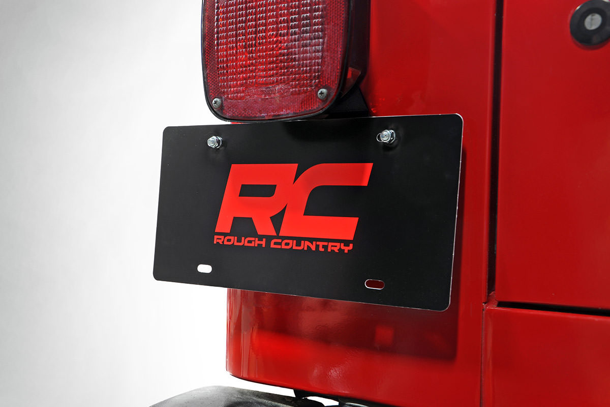 https://ewr1.vultrobjects.com/sema-data-images/DHTP/jeep-license-plate-adapter-10510.jpg