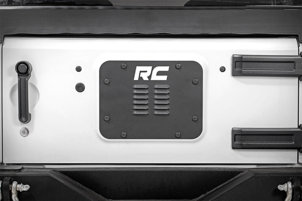 https://ewr1.vultrobjects.com/sema-data-images/DHTP/jeep-tailgate-vent_10514-base-install.jpg