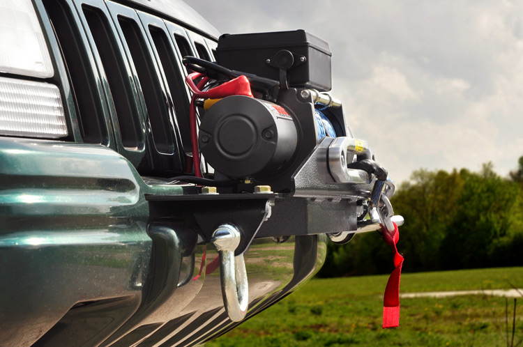 https://ewr1.vultrobjects.com/sema-data-images/DHTP/jeep-zj-winch-plate_1049-base.jpg