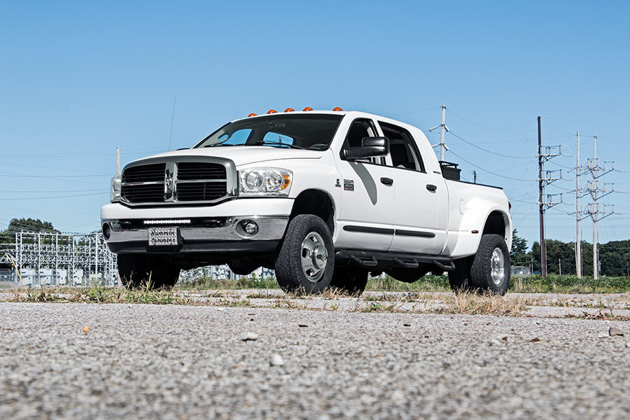 https://ewr1.vultrobjects.com/sema-data-images/DHTP/lights-20-inch-dodge-mounts_70568-base-install_1.jpg