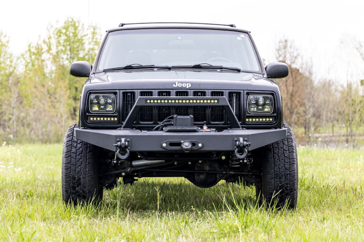 https://ewr1.vultrobjects.com/sema-data-images/DHTP/xj_winch_bumper_-_1057.jpg
