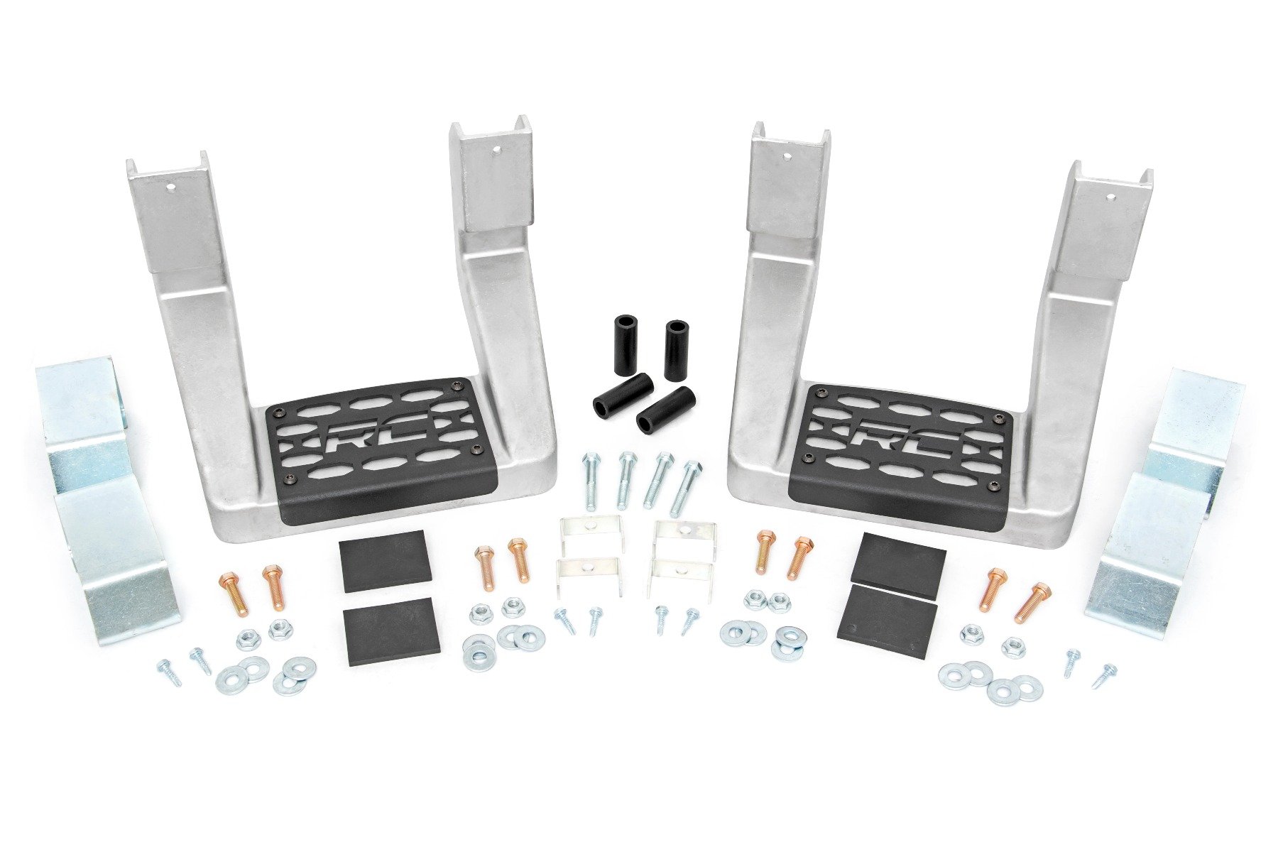https://ewr1.vultrobjects.com/sema-data-images/DHTP/single_hoop_aluminum_universal_truck_steps_-_117510.jpg