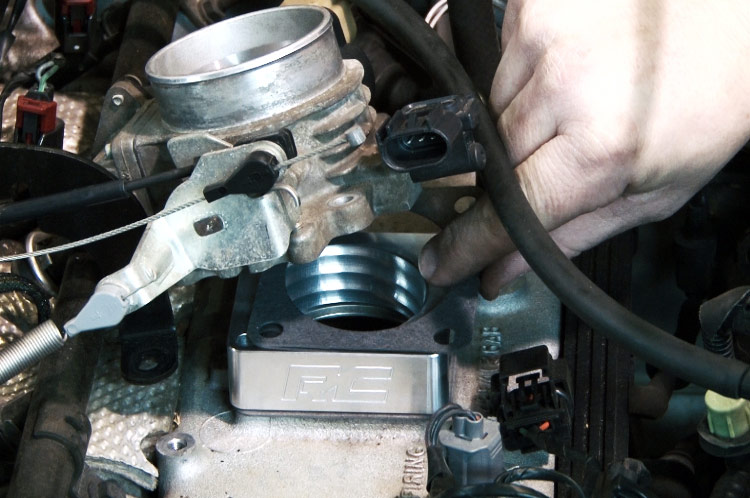 https://ewr1.vultrobjects.com/sema-data-images/DHTP/throttle-body-spacer_1068-base.jpg