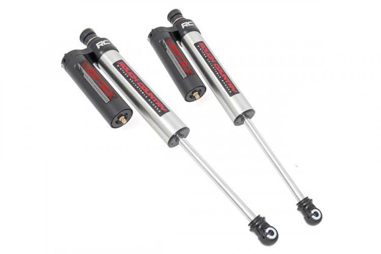 https://ewr1.vultrobjects.com/sema-data-images/DHTP/07-18_jk_front_2_5in_vertex_shocks_-_689009_1.jpg