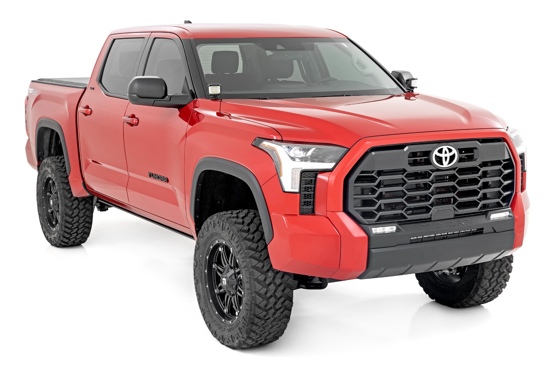https://ewr1.vultrobjects.com/sema-data-images/DHTP/2022_tundra_ditch_mount_and_2in_black_drls_-_710_710_1.jpg