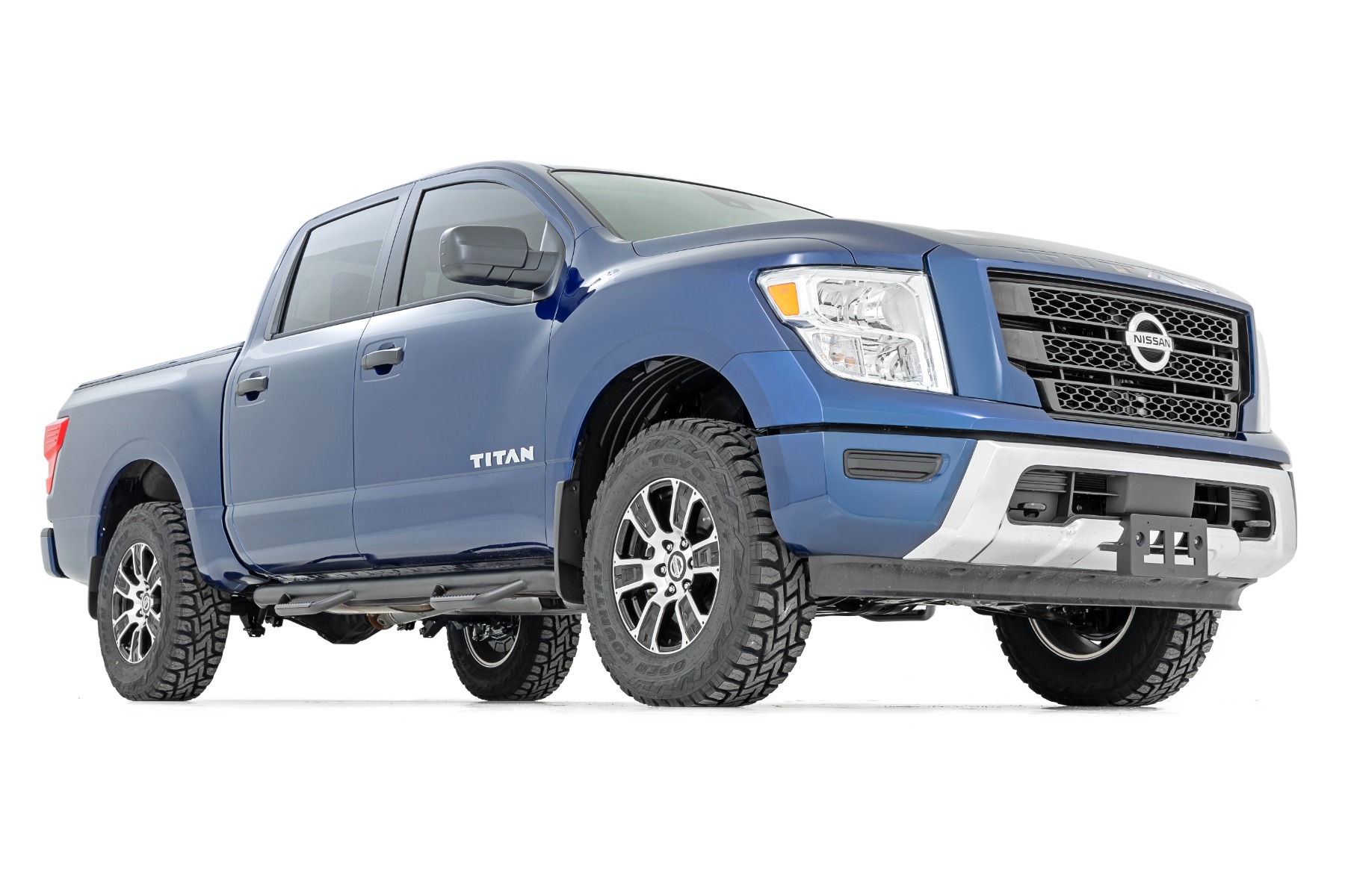 https://ewr1.vultrobjects.com/sema-data-images/DHTP/22-23_nissan_titan_2in_leveling_kit_-_861.jpg