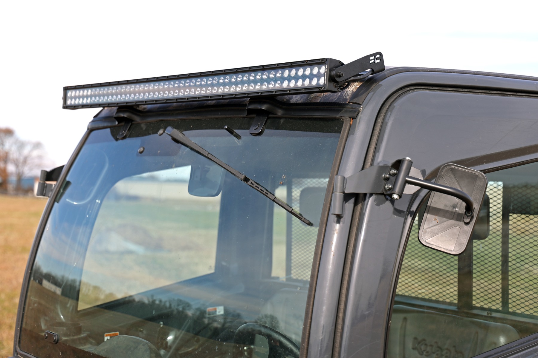 https://ewr1.vultrobjects.com/sema-data-images/DHTP/14-20_kubota_rtv_50in_black-series_dual_row_led_mounts_-_98003.jpg