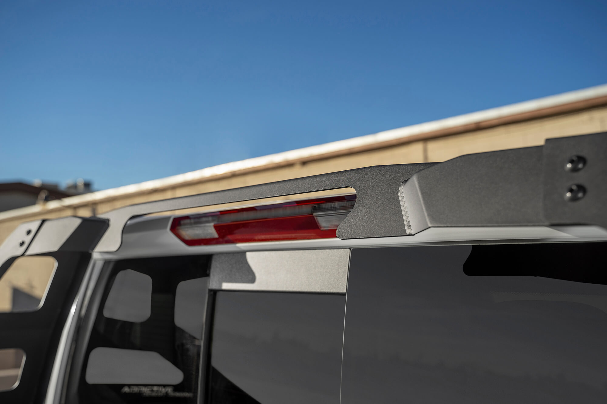 https://ewr1.vultrobjects.com/sema-data-images/GGVF/c4415521101na.jpg