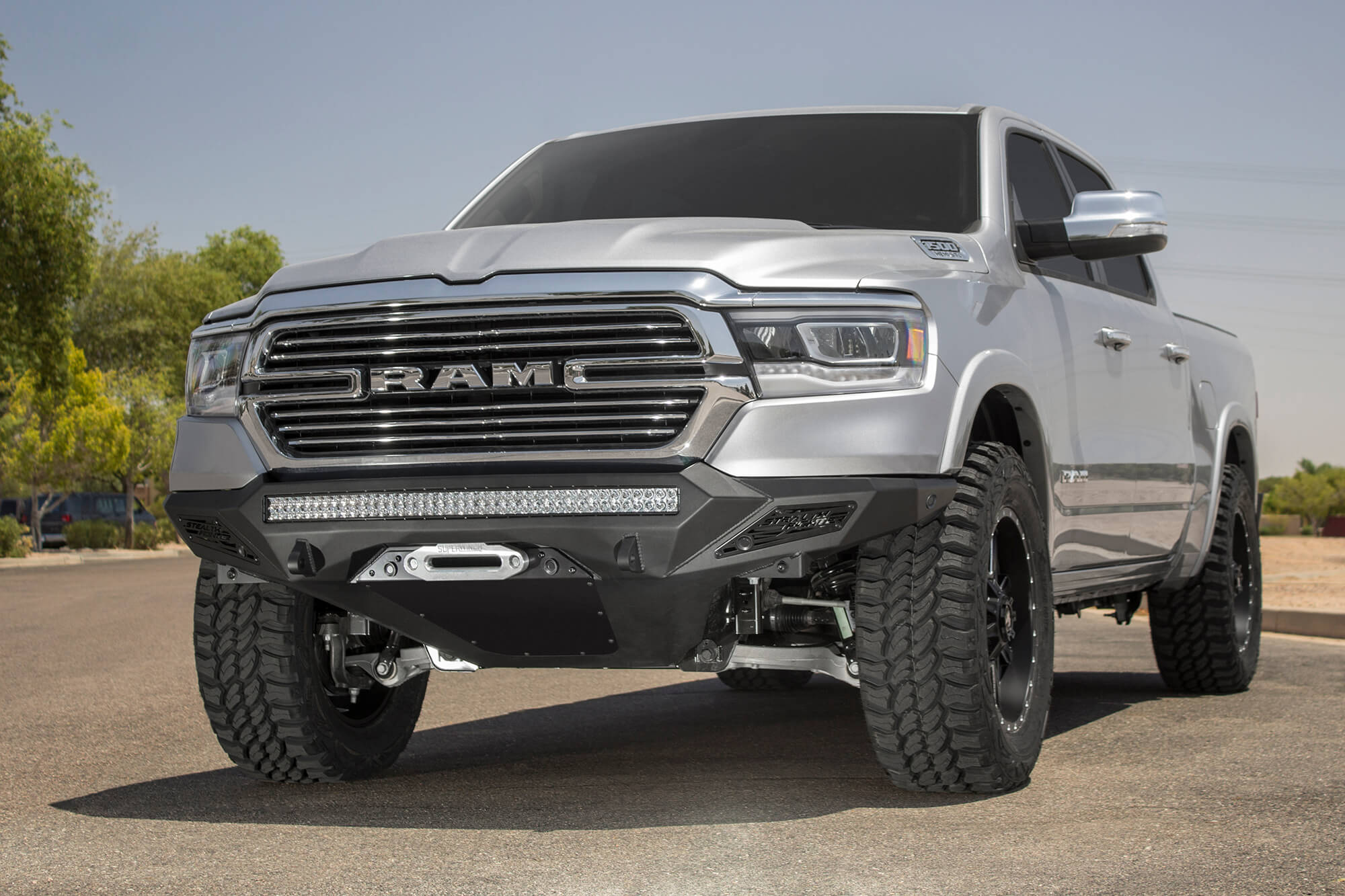 https://ewr1.vultrobjects.com/sema-data-images/GGVF/f551422770103.jpg