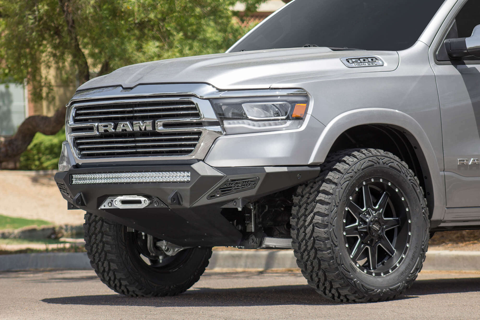 https://ewr1.vultrobjects.com/sema-data-images/GGVF/f551422770103.jpg