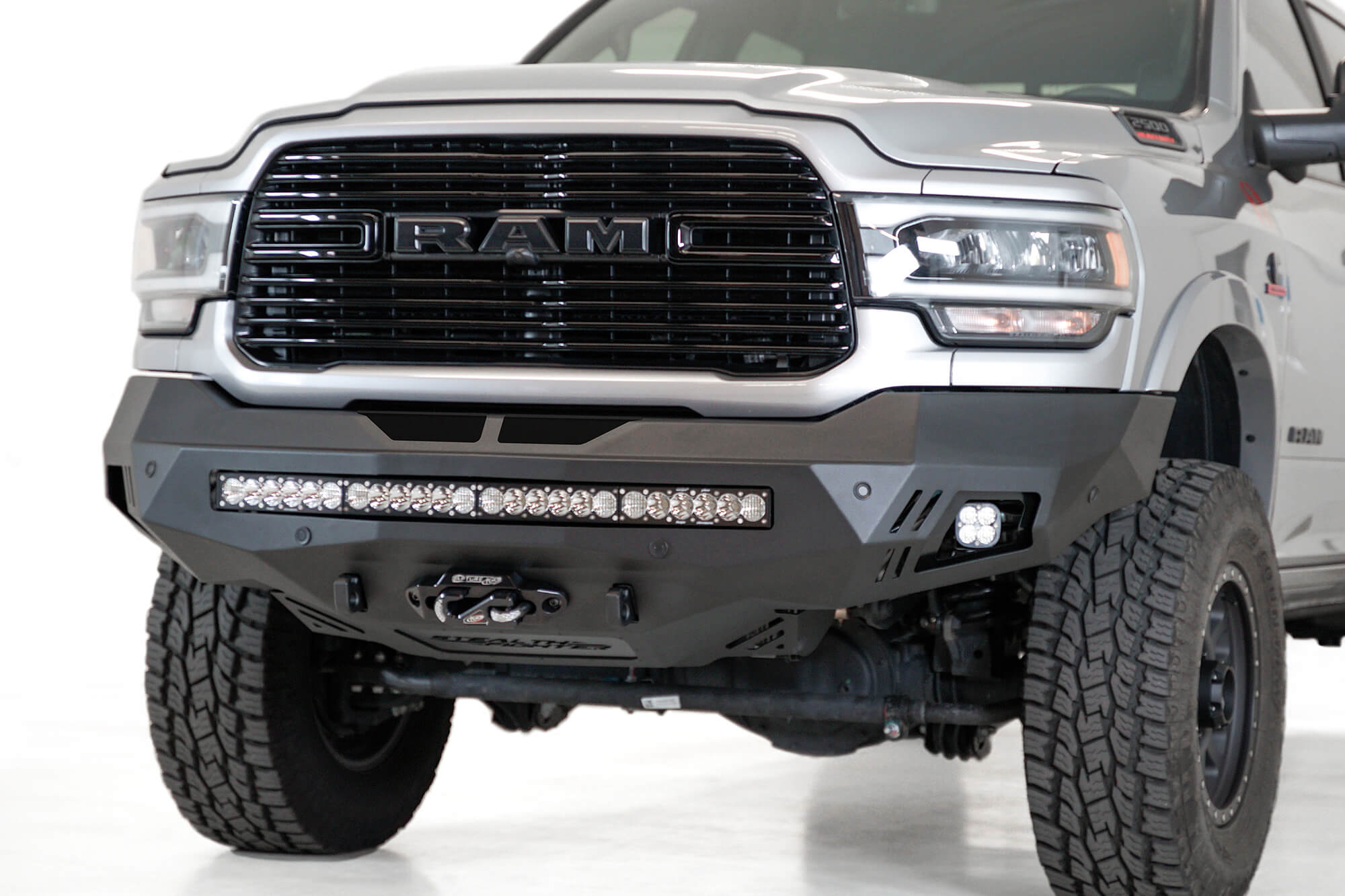 https://ewr1.vultrobjects.com/sema-data-images/GGVF/f561423030103.jpg