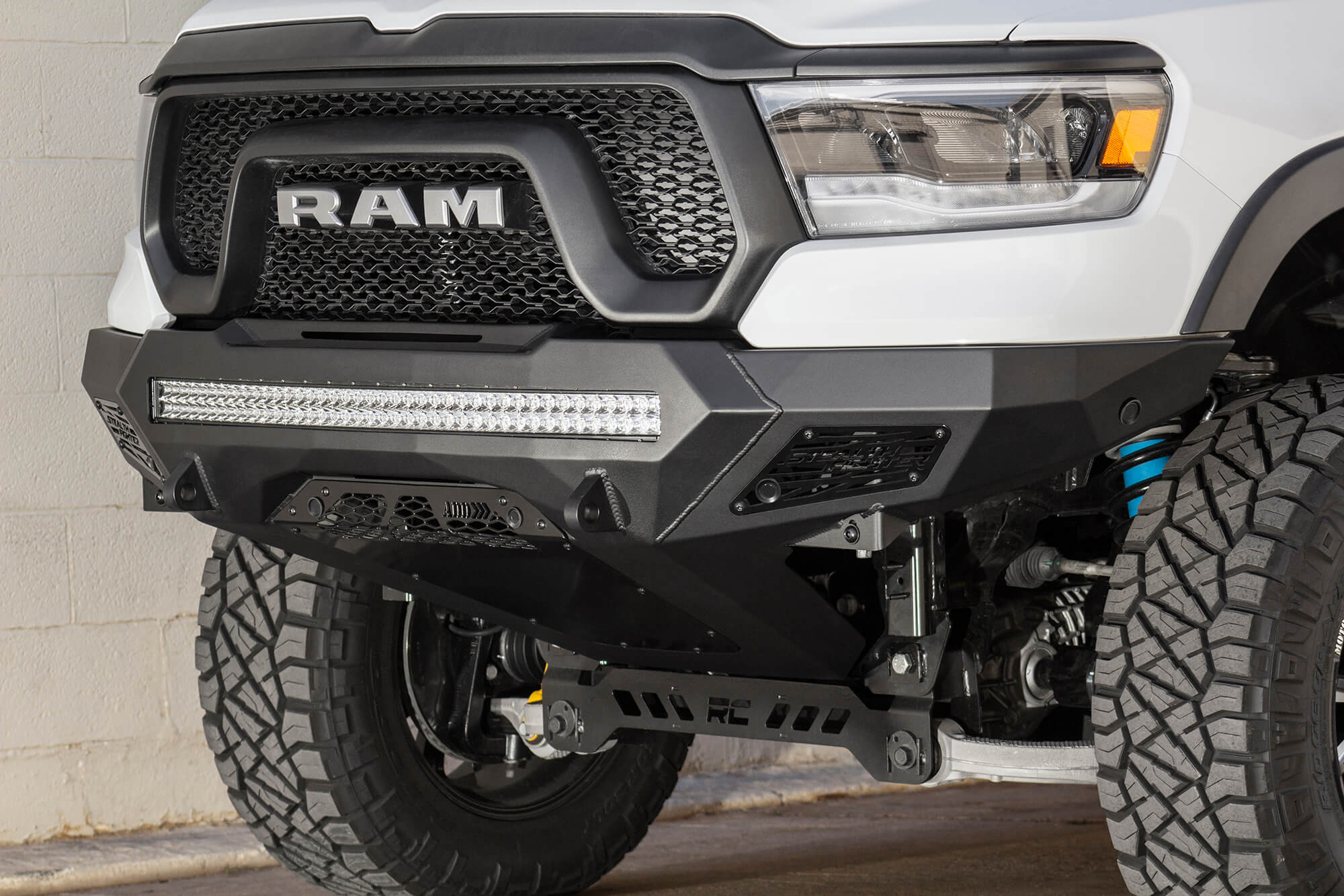 https://ewr1.vultrobjects.com/sema-data-images/GGVF/f611402770103.jpg