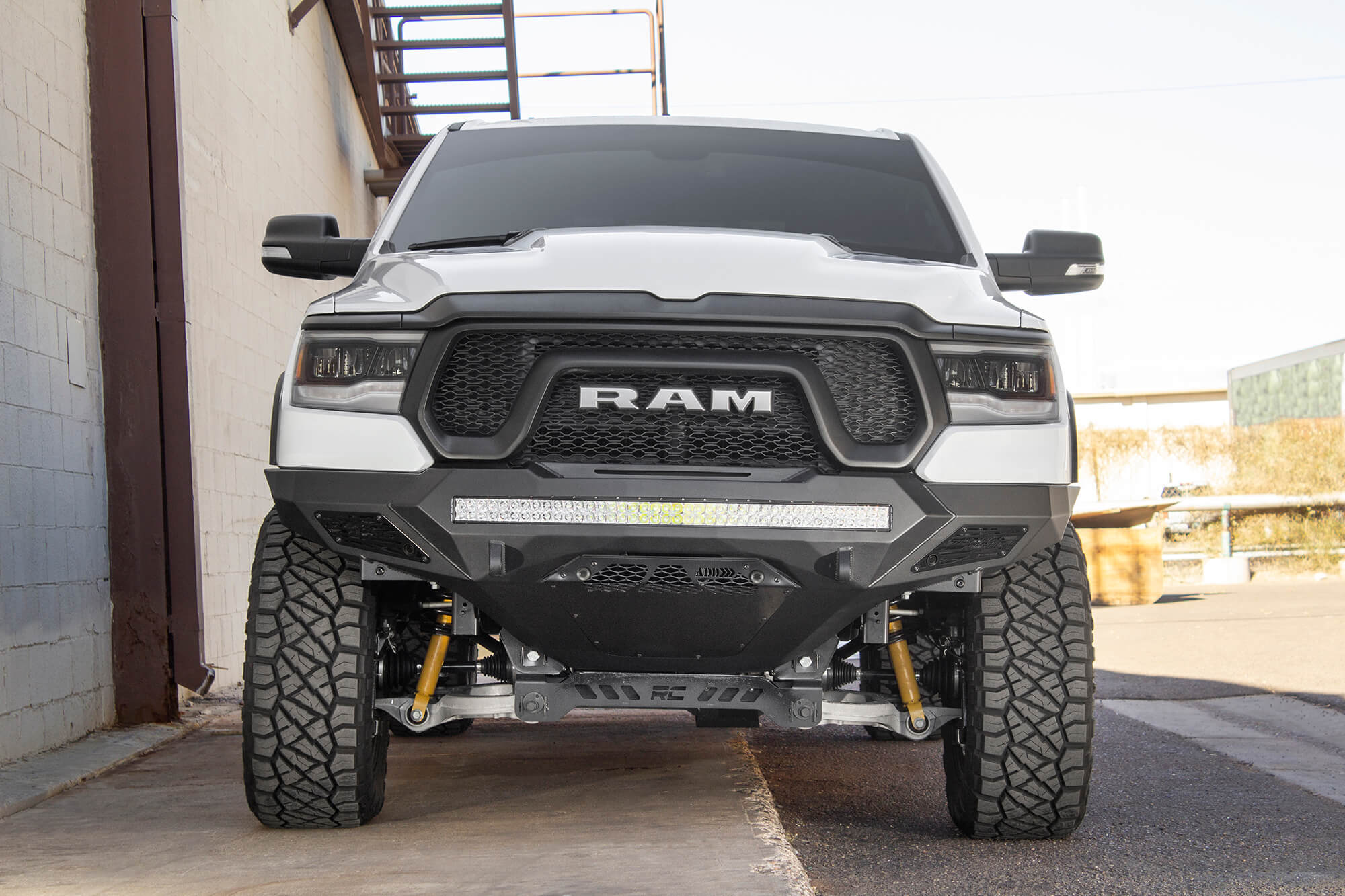 https://ewr1.vultrobjects.com/sema-data-images/GGVF/f611402770103.jpg