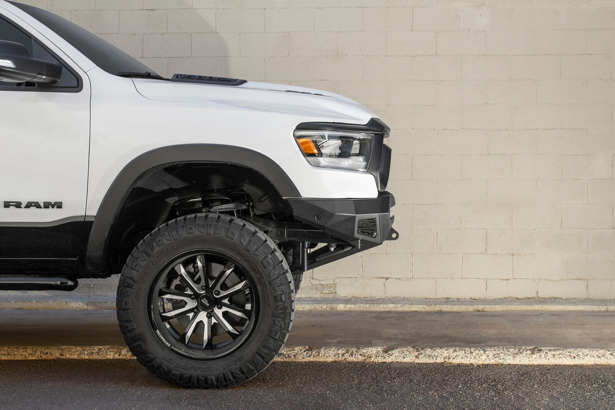 https://ewr1.vultrobjects.com/sema-data-images/GGVF/f611422770103.jpg