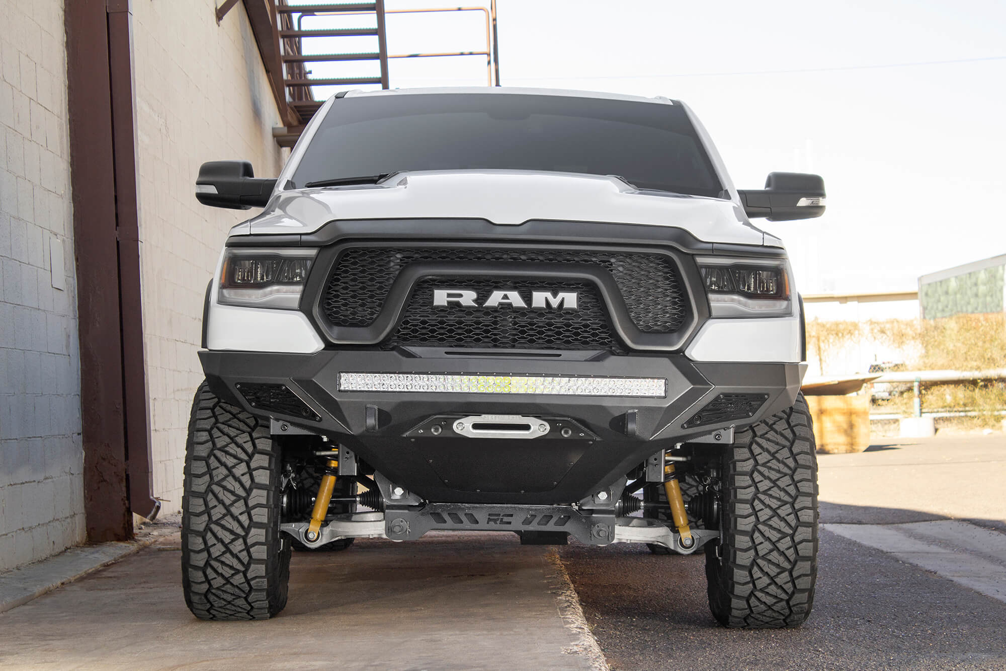 https://ewr1.vultrobjects.com/sema-data-images/GGVF/f611422770103.jpg