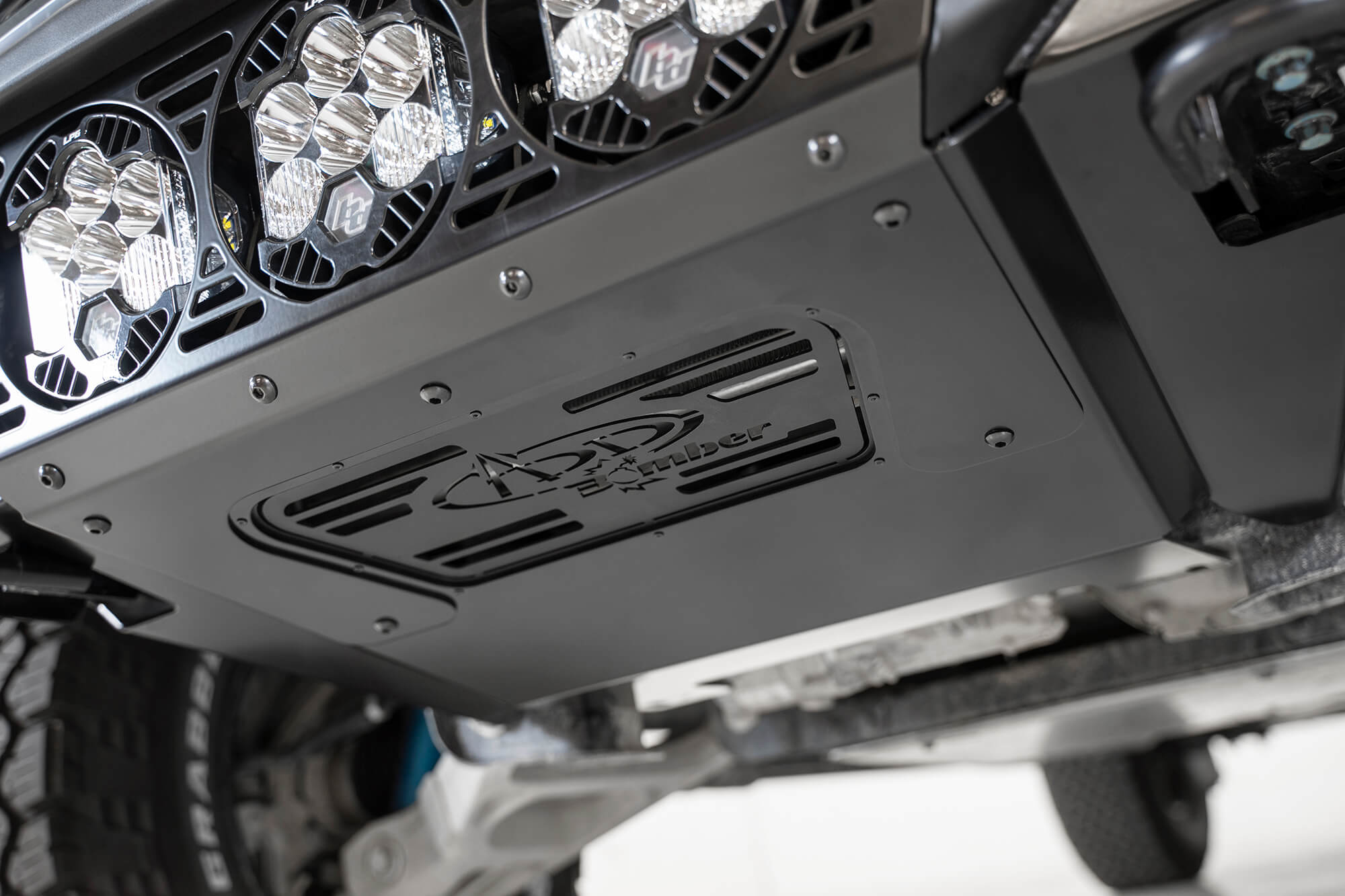https://ewr1.vultrobjects.com/sema-data-images/GGVF/f110014100103.jpg