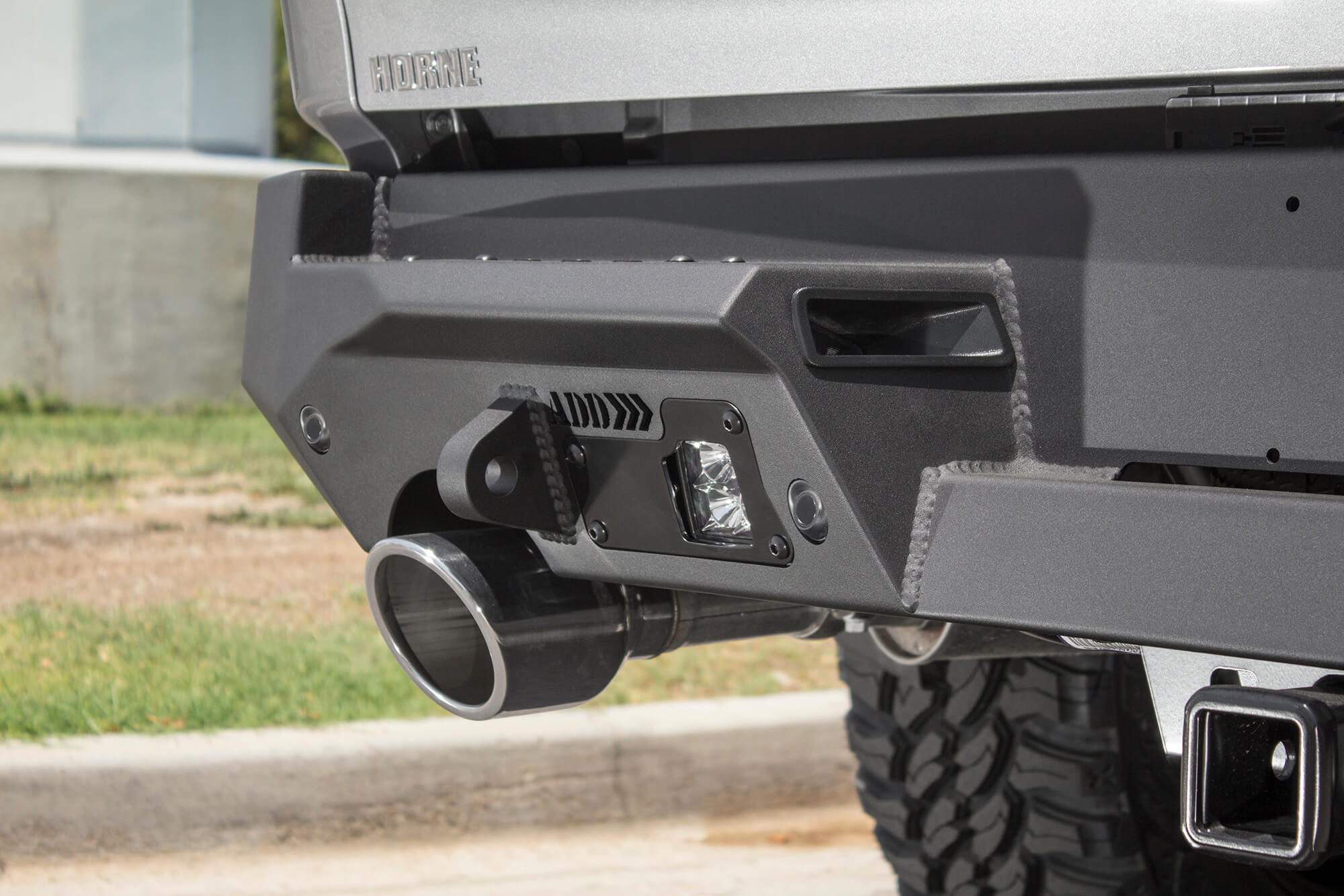 https://ewr1.vultrobjects.com/sema-data-images/GGVF/r551281280103.jpg