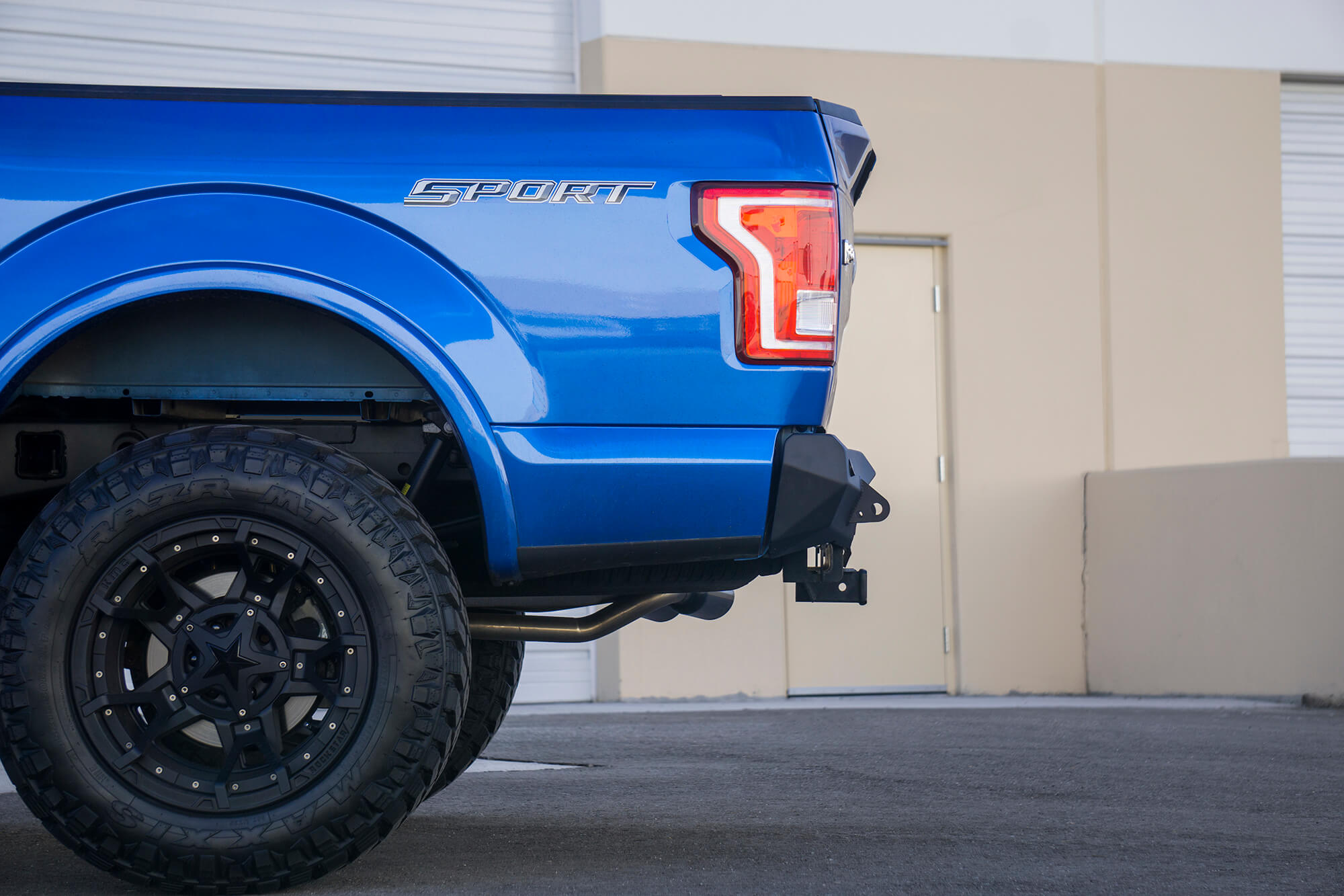 https://ewr1.vultrobjects.com/sema-data-images/GGVF/r181231280103.jpg