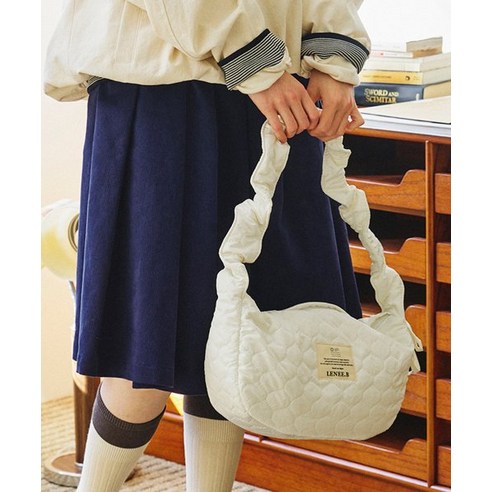추천제품 레니비 와플스트링백 화이트 waffle string bag_white 추천제품 레니비 와플스트링백 화이트 waffle string bag_white