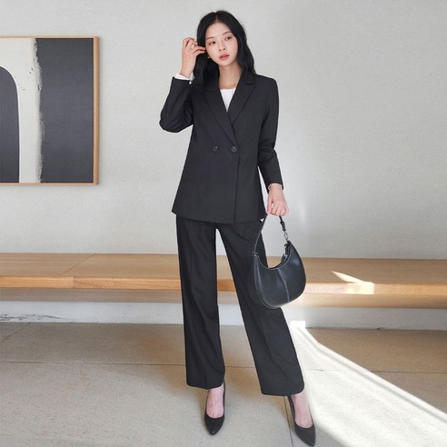 추천상품 여성의 품위와 자신감을 더하는 세미 면접 바지 정장 ‘이안’ 추천상품 여성의 품위와 자신감을 더하는 세미 면접 바지 정장 ‘이안’