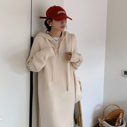 추천상품 편안함과 스타일이 절묘히 조화된 닷츠스타일 후드 스웨터 원피스 추천상품 편안함과 스타일이 절묘히 조화된 닷츠스타일 후드 스웨터 원피스