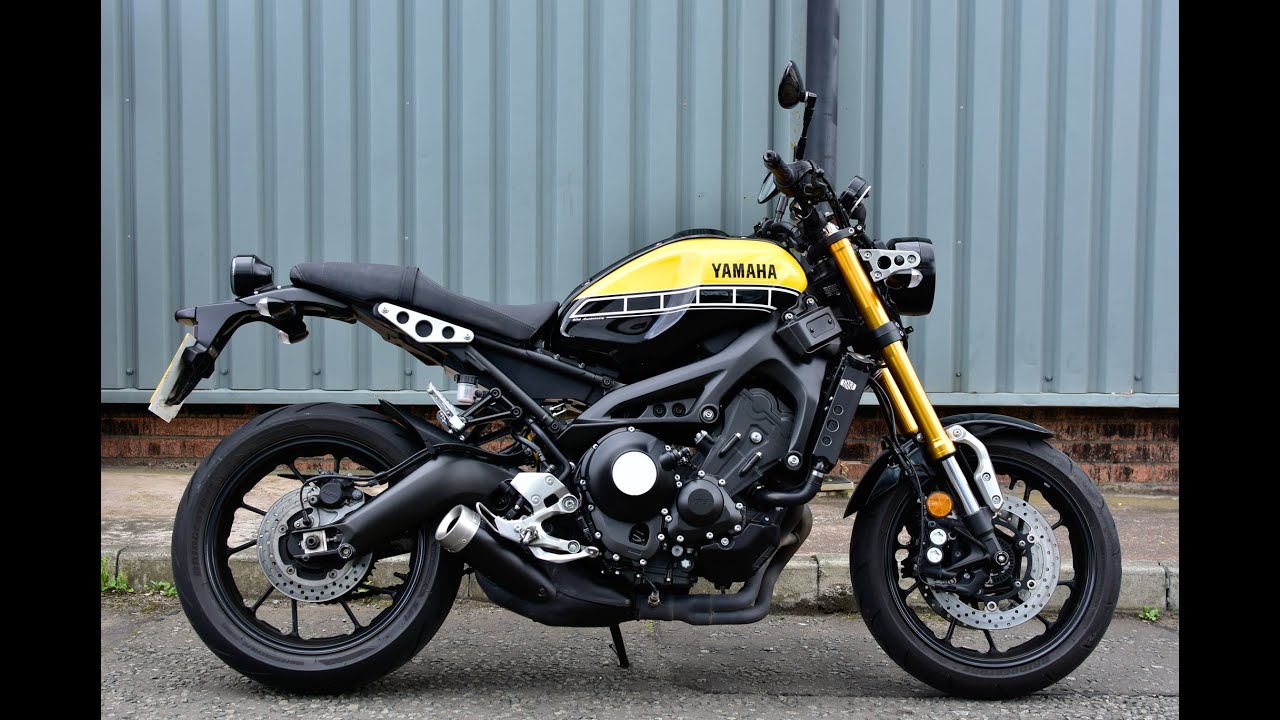 Modifikasi Yamaha XSR900 Bergaya Motor Balap Kenny Roberts Modifikasi Yamaha XSR900 Bergaya Motor Balap Kenny Roberts