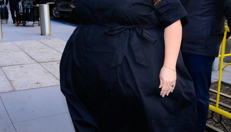 Chrissy Metz’s Amazing 100-Lb Weight Loss Journey: ‘This Is Us’ Star’s Secrets Chrissy Metz’s Amazing 100-Lb Weight Loss Journey: ‘This Is Us’ Star’s Secrets
