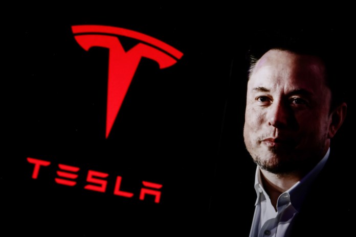 Elon Musk confirms shutdown of Tesla Dojo, ‘an evolutionary dead end’ | TechCrunch