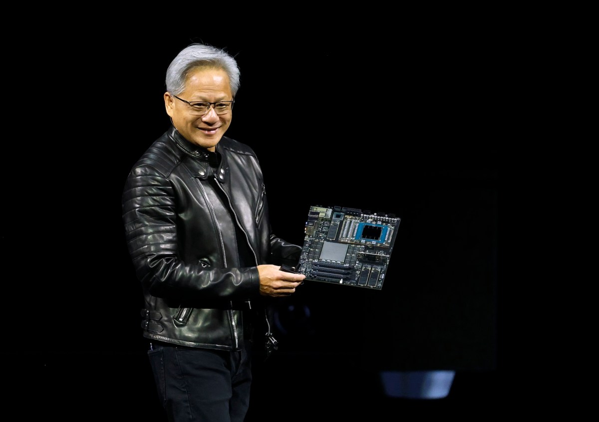 Nvidia’s record B revenue and upbeat forecast quiets AI bubble talk | TechCrunch | FROUSA NEWS