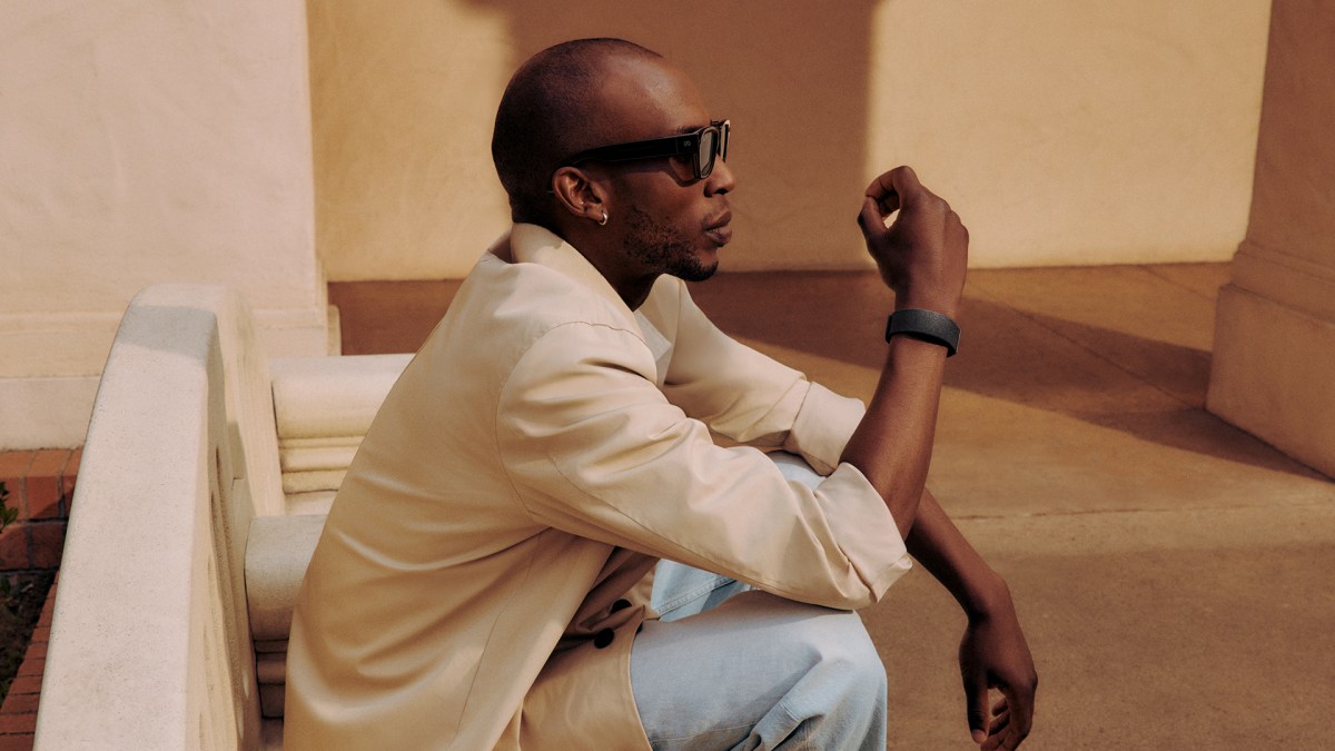 Meta pauses international expansion of its Ray-Ban Display glasses | TechCrunch