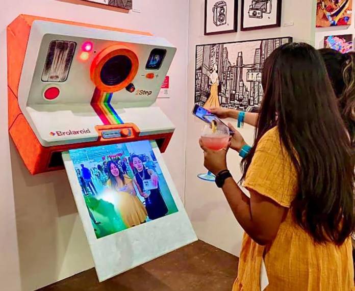 Sculptures Explore Size Of Texas And The Weight Of Nostalgia Sculptures Explore Size Of Texas And The Weight Of Nostalgia