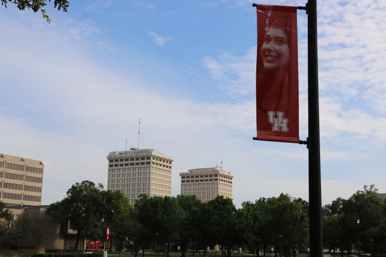 I moved over 600 miles for UH. I love it here. – The Cougar I moved over 600 miles for UH. I love it here. – The Cougar