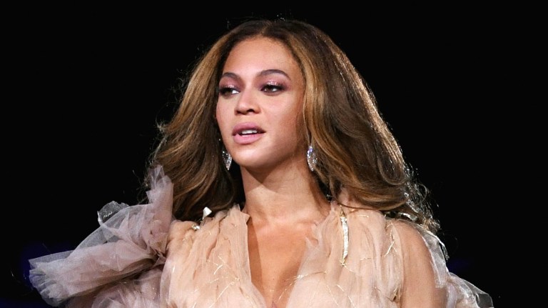 REPORT: Warrant Issued For Suspect Who Allegedly Stole Jump Drives With Unreleased Music, Future Set Lists & More From Beyoncé’s Choreographer REPORT: Warrant Issued For Suspect Who Allegedly Stole Jump Drives With Unreleased Music, Future Set Lists & More From Beyoncé’s Choreographer