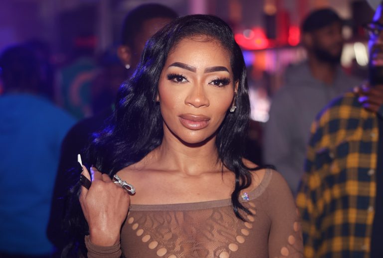 Wayment! Tommie Lee Sparks Reactions After Revealing She’s On The Run From Atlanta Warrant (WATCH) Wayment! Tommie Lee Sparks Reactions After Revealing She’s On The Run From Atlanta Warrant (WATCH)