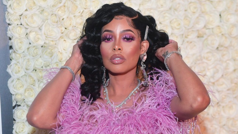Too Much? Keyshia Ka’oir Sparks Mixed Reactions With Sultry ‘Fit Check Footage (WATCH) Too Much? Keyshia Ka’oir Sparks Mixed Reactions With Sultry ‘Fit Check Footage (WATCH)