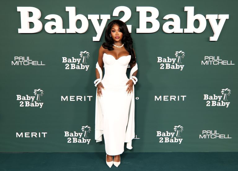 Well, Excuse Me?! Summer Walker’s Daughter, Bubbles, Checks Her Over School Drop-Off Fit Well, Excuse Me?! Summer Walker’s Daughter, Bubbles, Checks Her Over School Drop-Off Fit