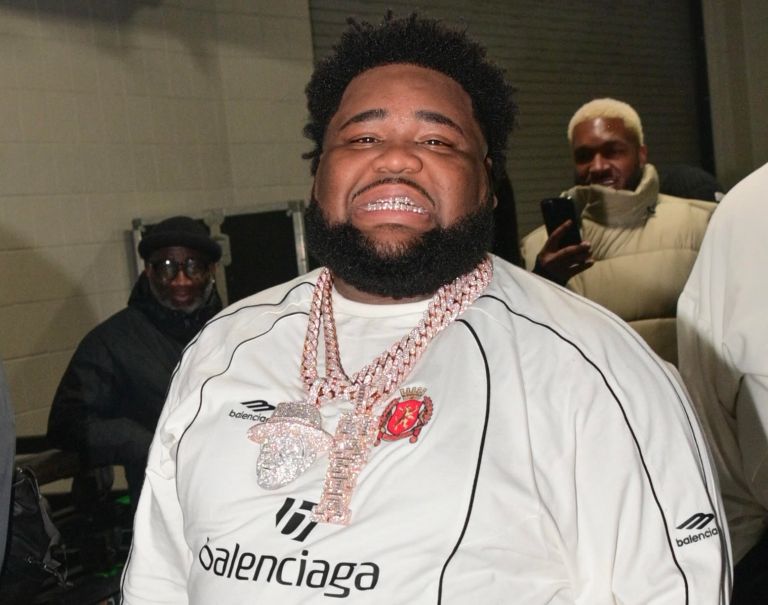 New Era Loading? Rod Wave Clears The Air On His “Sad Artist” Reputation While Teasing New Album (VIDEOS) New Era Loading? Rod Wave Clears The Air On His “Sad Artist” Reputation While Teasing New Album (VIDEOS)