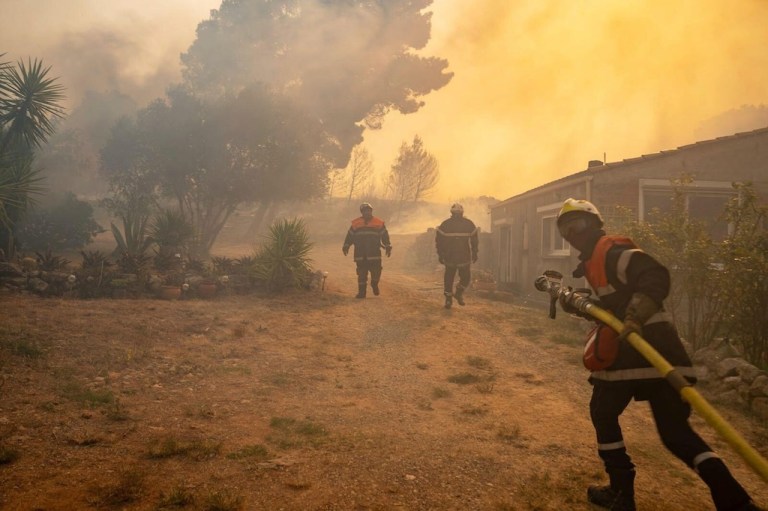 DeBriefed 8 August 2025: Arctic heatwave; Climate anxiety deep-dive; France’s wildfire crisis – Carbon Brief DeBriefed 8 August 2025: Arctic heatwave; Climate anxiety deep-dive; France’s wildfire crisis – Carbon Brief
