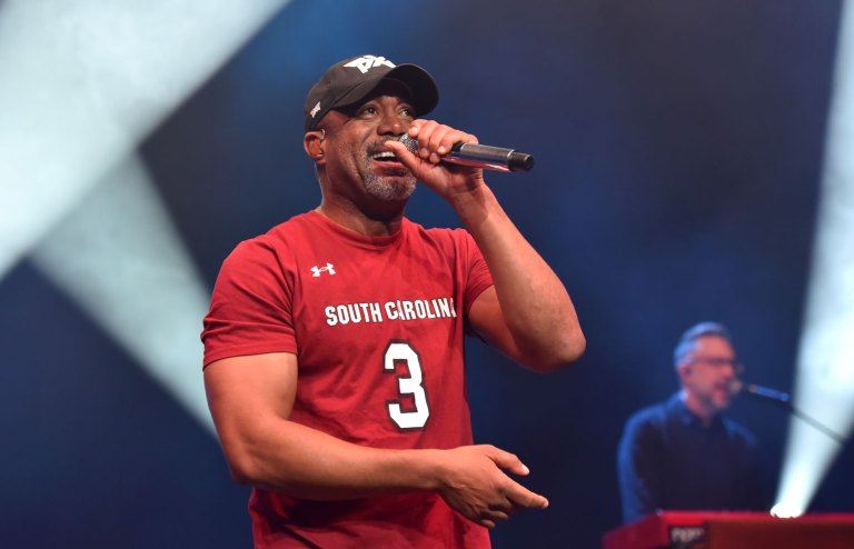 Darius Rucker to Continue Tour Following Mid-Set Cancellation Darius Rucker to Continue Tour Following Mid-Set Cancellation