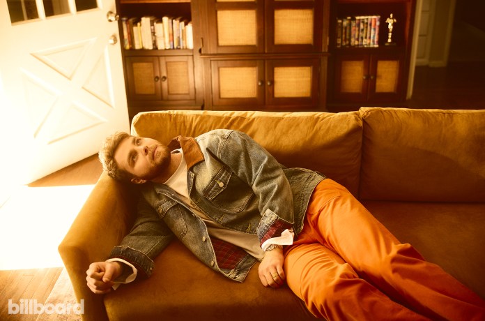 Alex Warren’s ‘Ordinary’ No. 1, Sabrina Carpenter’s ‘Manchild’ Surging on Billboard’s Songs of the Summer Chart Alex Warren’s ‘Ordinary’ No. 1, Sabrina Carpenter’s ‘Manchild’ Surging on Billboard’s Songs of the Summer Chart