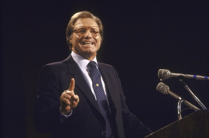 Jimmy Swaggart, Televangelist, Billboard Chartmaker, Grammy Nominee & Cousin to 2 Famous Musicians, Dies at 90 Jimmy Swaggart, Televangelist, Billboard Chartmaker, Grammy Nominee & Cousin to 2 Famous Musicians, Dies at 90