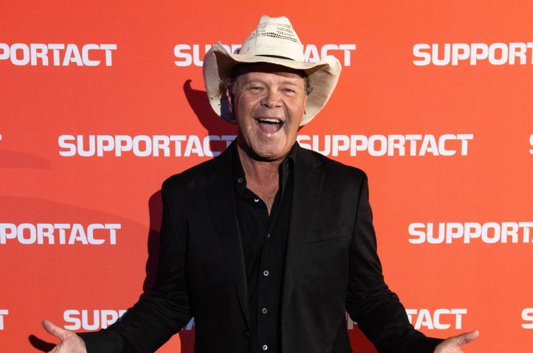 Australian Country Star Troy Cassar-Daley Saluted With Excellence In The Community Award Australian Country Star Troy Cassar-Daley Saluted With Excellence In The Community Award