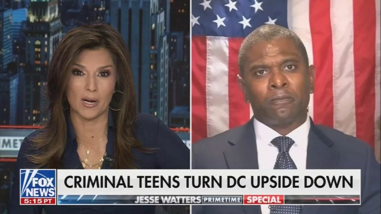 Fox News guest: “They took the paddle out of the school and everything collapsed” Fox News guest: “They took the paddle out of the school and everything collapsed”