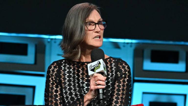 Cathie Wood drops bold message on Apple, Tesla stock Cathie Wood drops bold message on Apple, Tesla stock