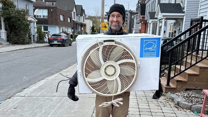 A costume to chill for » Yale Climate Connections