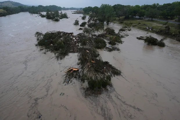 At least 13 dead in Texas as devastating floods slam Hill Country, officials say