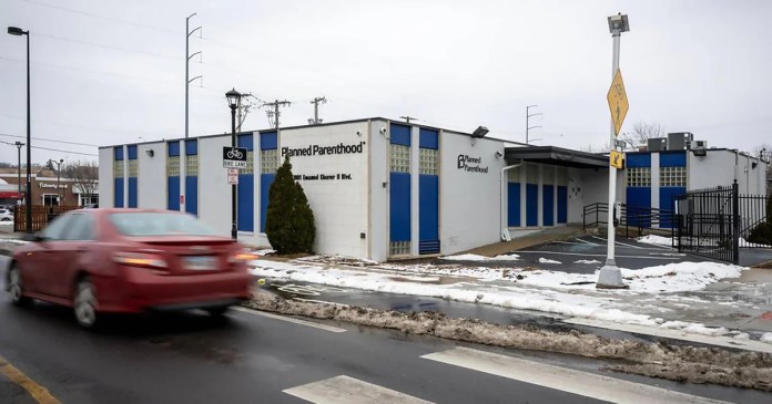 Many Missouri laws restricting abortion blocked again by state judge